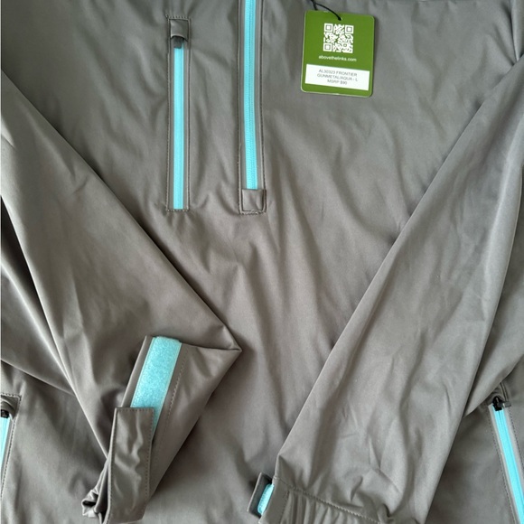 (NWT) Frontier 1/2-Zip Pullover
FRONTIER DescriptionHalf-zip ElitePerformance - Picture 4 of 11